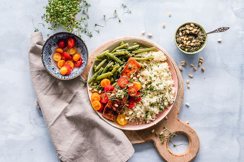 healthy-food-for-50-plus-model